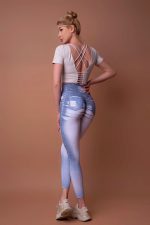 Спортен дънков клин светъл деним, с оформящ ефект