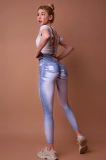 Модерен безшевен клин за спорт в дънков цвят